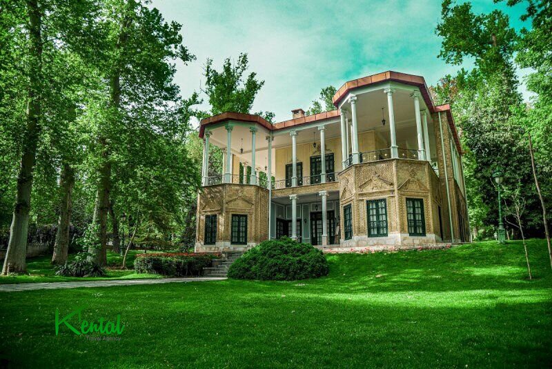 niavaran palace tour