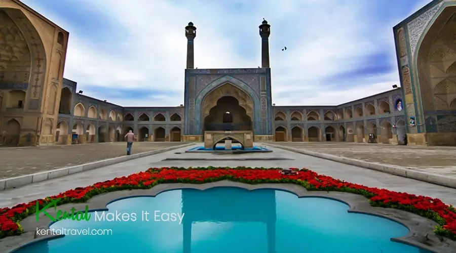 The Sections of Masjed-e Jāmé of Isfahan