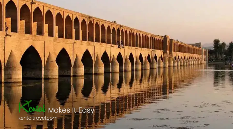 Si-o-se Pol BridgeAttractions of History of Si O Se Pol