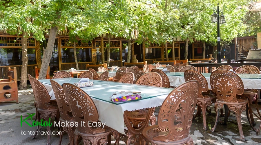 Nakhlestan restaurant